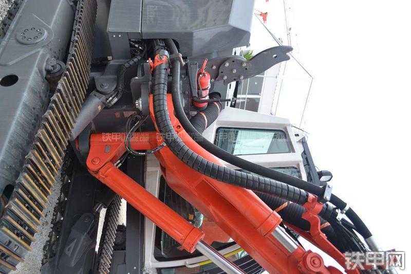 山特维克DI550潜孔钻机局部