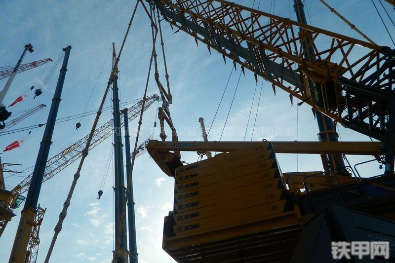 徐工XCL800起重机局部