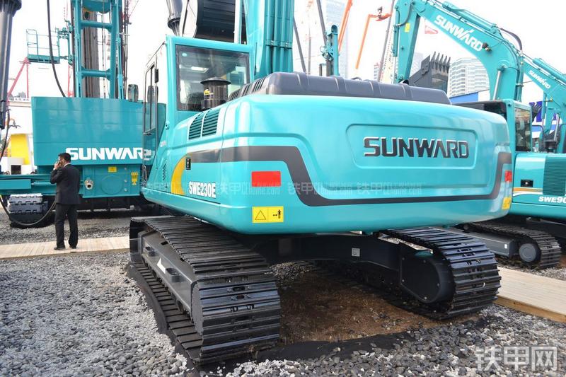 山河智能SWE470挖掘机整机外观