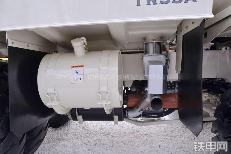 特雷克斯TR35A非公路自卸车局部