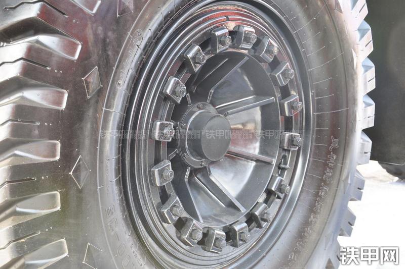 宇通YTG50非公路自卸车局部