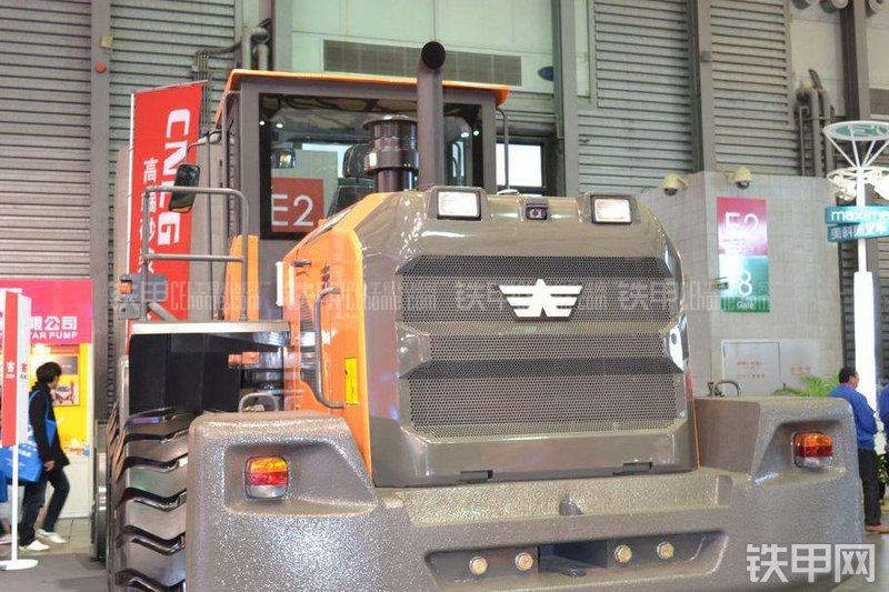 英轩重工YX656装载机展会( )