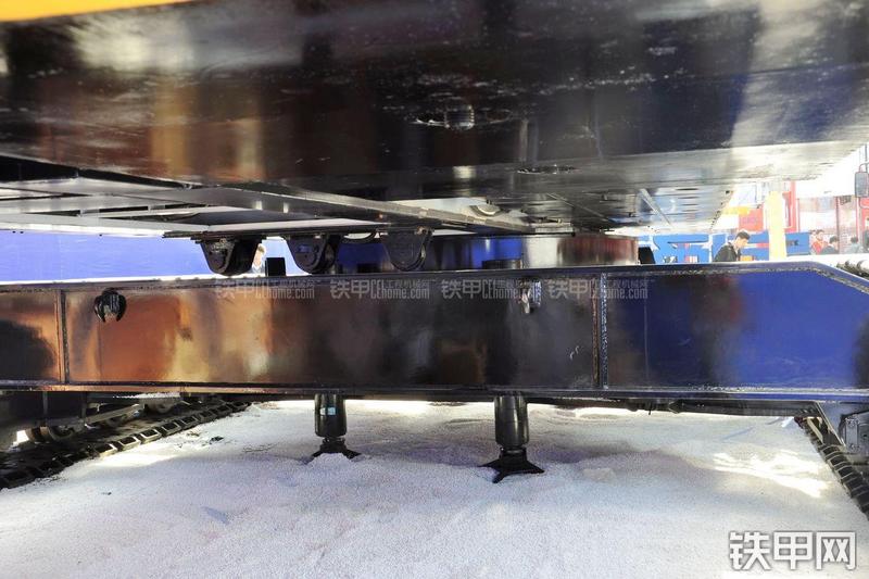 宇通YTQH800强夯机局部