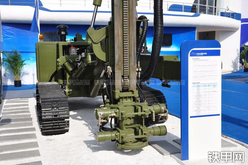 宇通YTA820水平定向钻局部