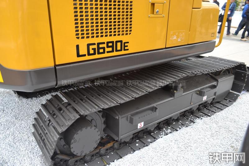 山东临工LG690E挖掘机局部