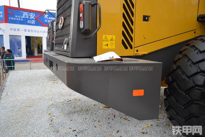 山东临工LG959装载机局部