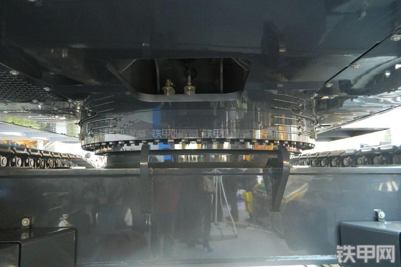 徐工XE1300C挖掘机局部