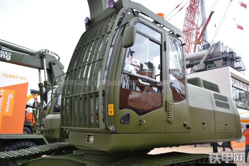 詹阳重工JY633-J抢险挖掘机局部