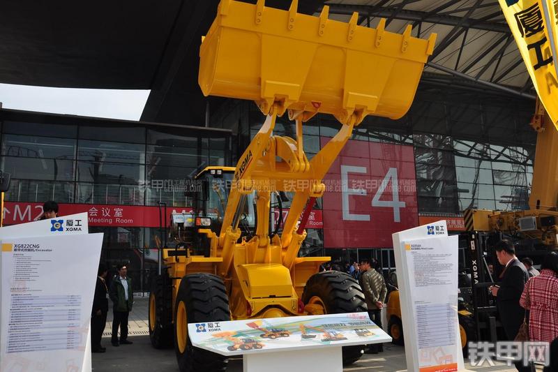 厦工XG956H装载机局部