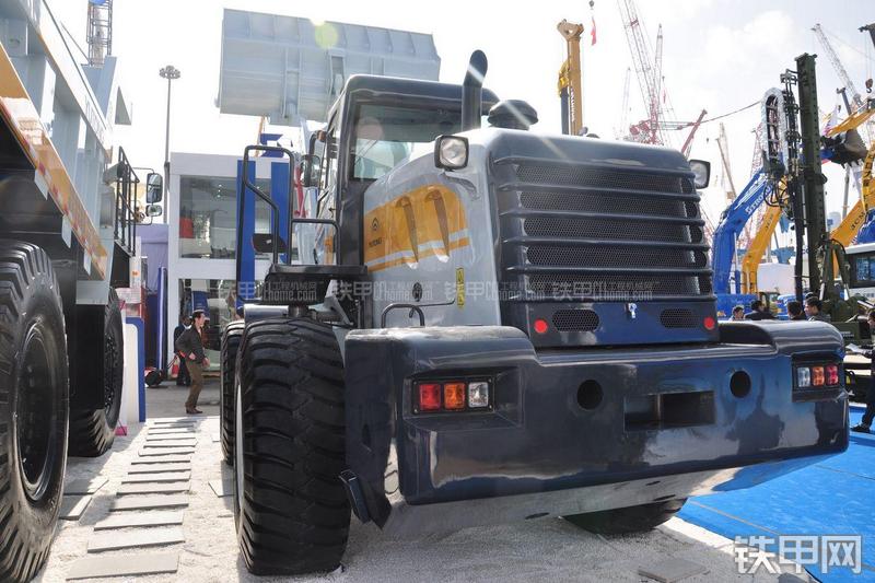 宇通966H装载机整机外观