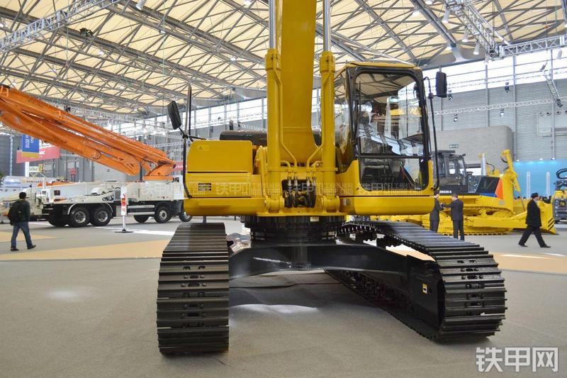 中联重科ZE360E挖掘机局部