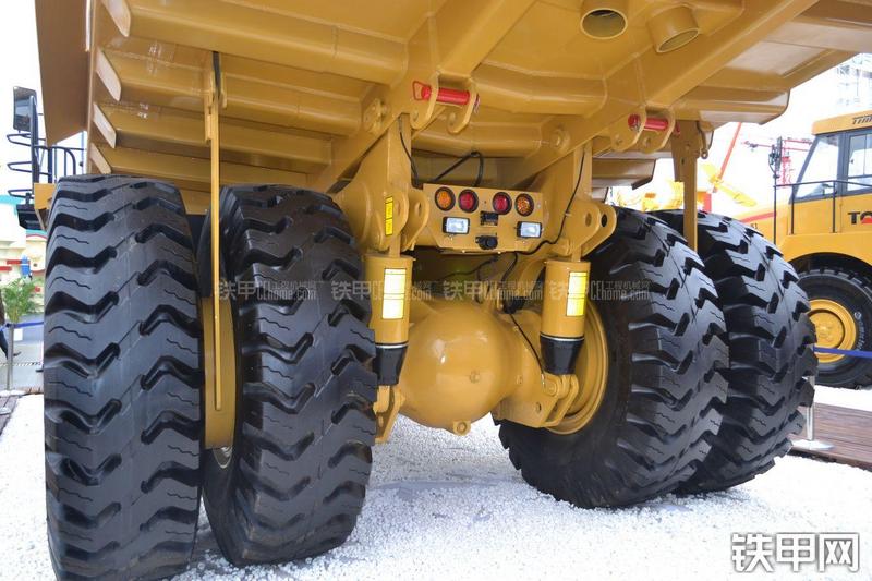 天业通联TTM70A非公路自卸车局部