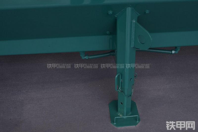 施维英SP3600拖泵局部