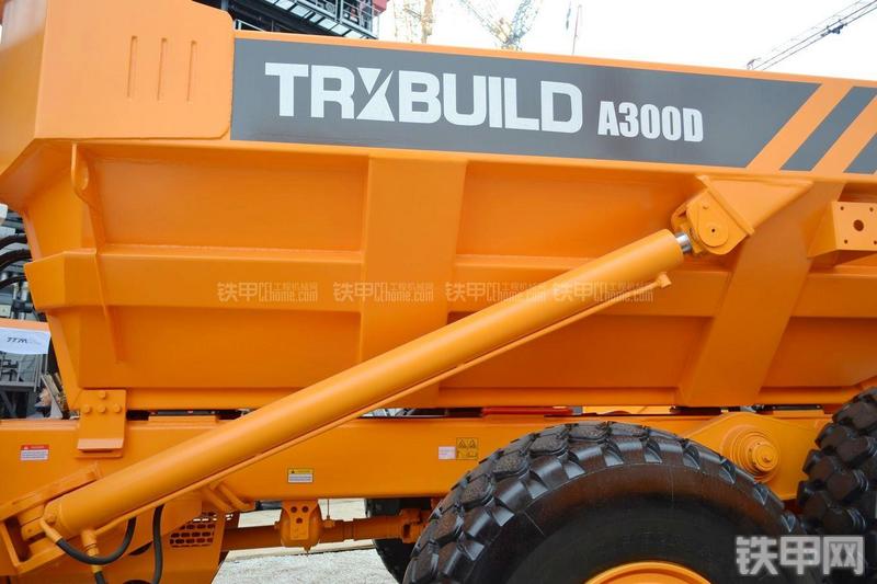 中环动力BZK A300D非公路自卸车局部