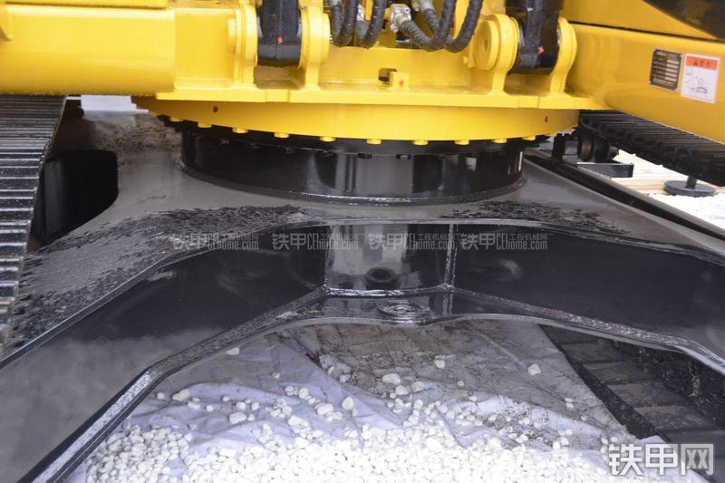 彭浦SW210E-1挖掘机局部