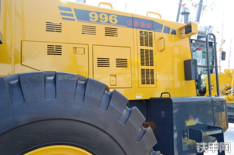 国机常林996装载机局部