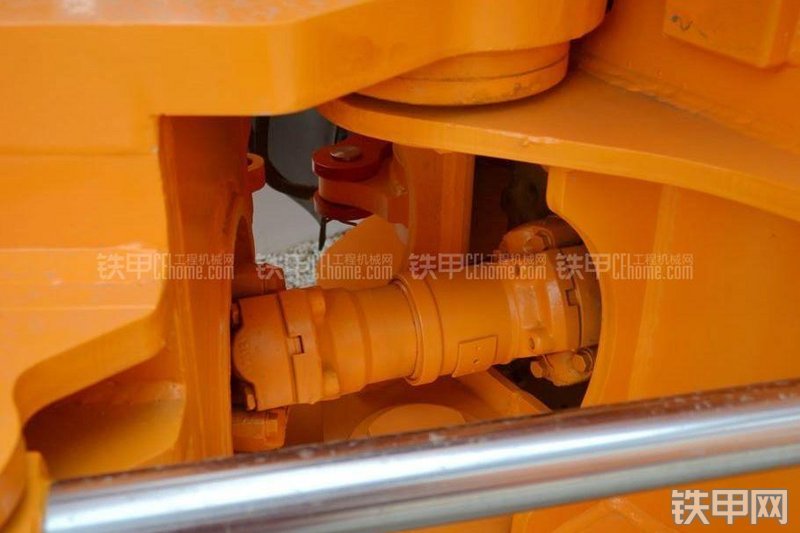 中环动力BZK A300D非公路自卸车局部