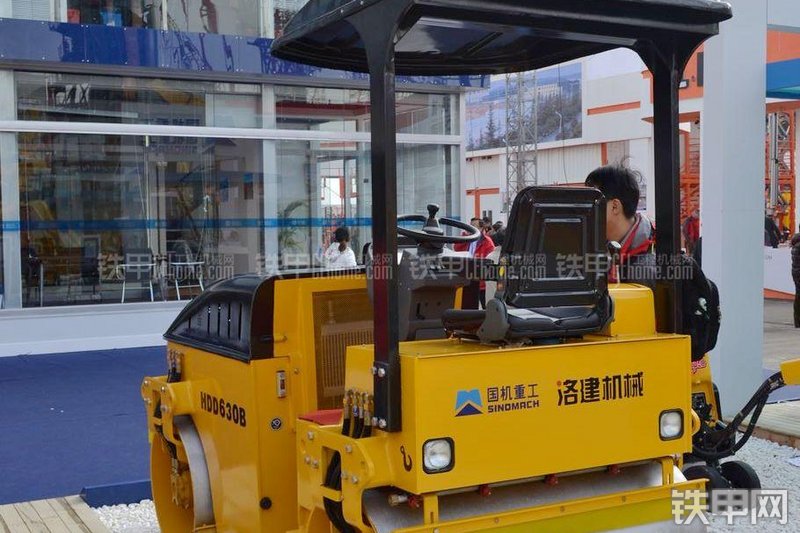 国机洛建HDD630B全液压压路机整机外观