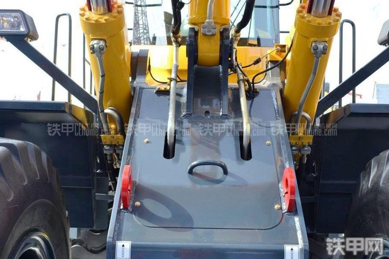 国机常林980H装载机局部