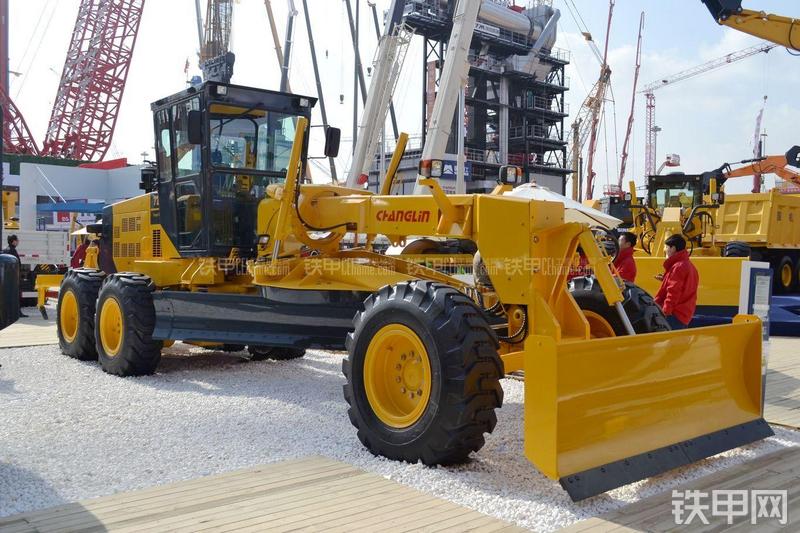 国机常林722H平地机整机外观