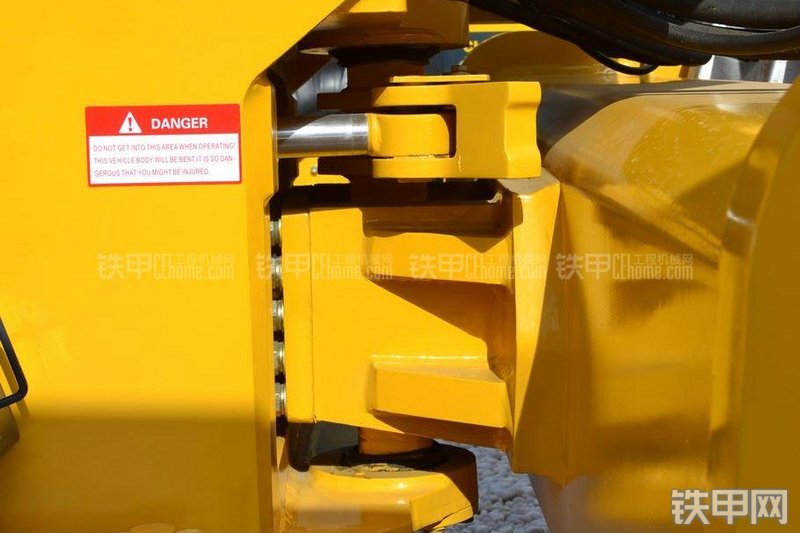 国机常林8146压路机局部