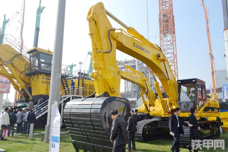 中联重科ZE520ESP挖掘机整机外观