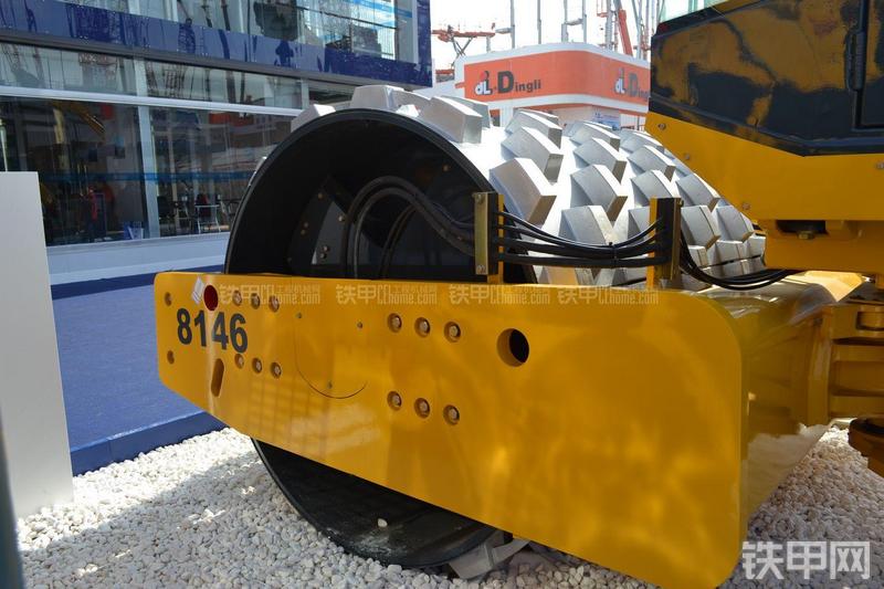 国机常林8146压路机局部