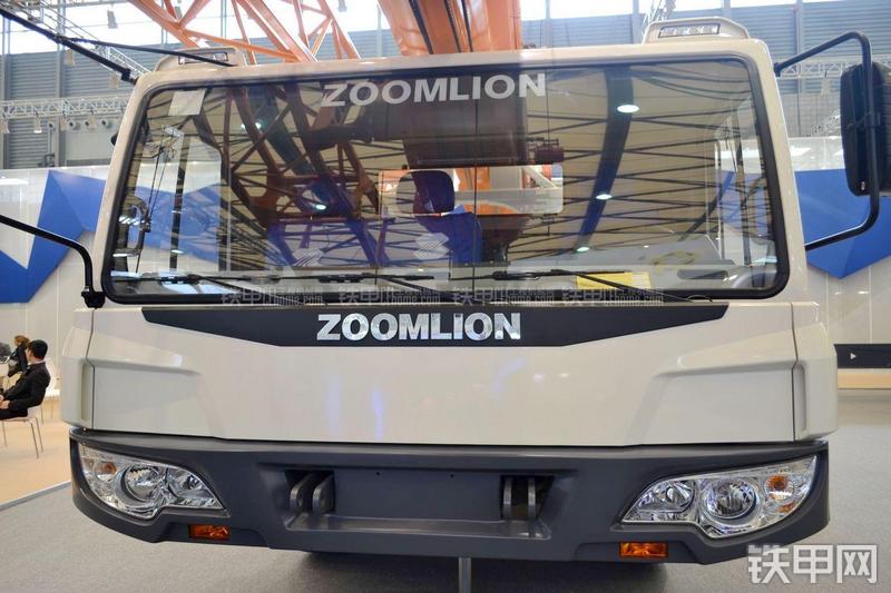 中联重科QY20VF起重机局部