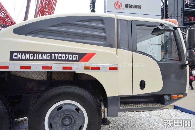 四川长江TTC070G1起重机局部
