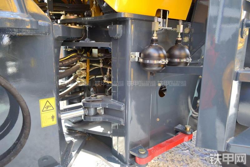 国机常林980H装载机局部