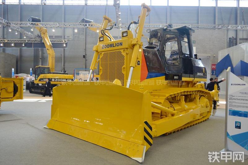 中联重科ZD230-5推土机整机外观