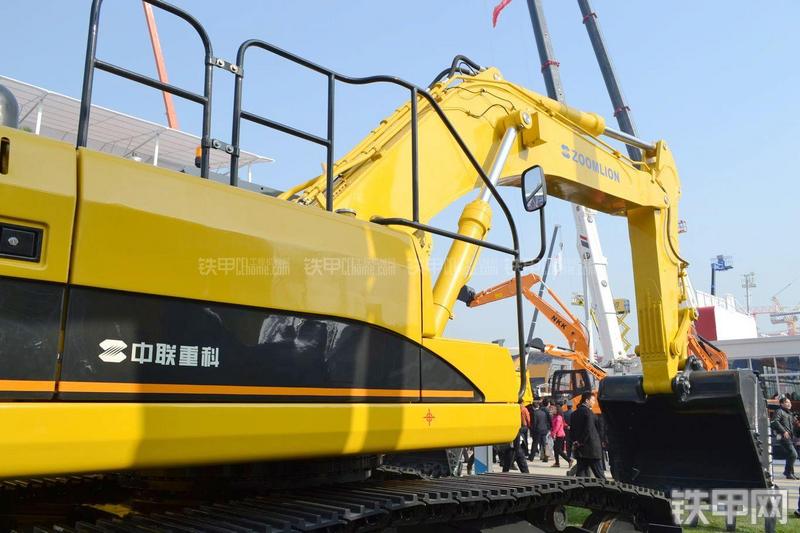 中联重科ZE520ESP挖掘机局部