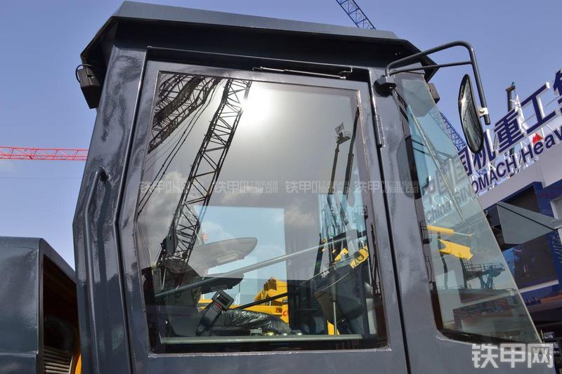 国机常林8146压路机局部