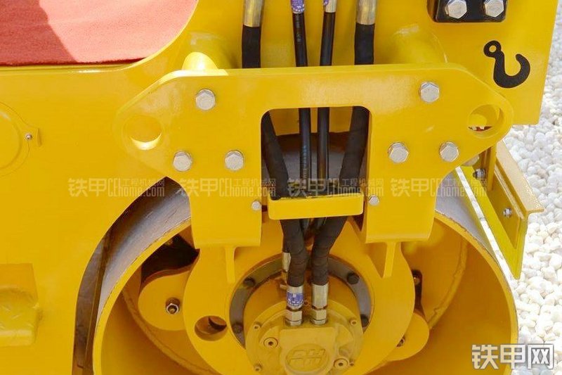 国机洛建HDD630B全液压压路机局部