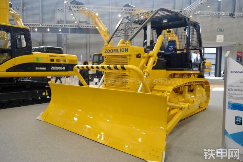 中联重科ZD160F-5推土机整机外观