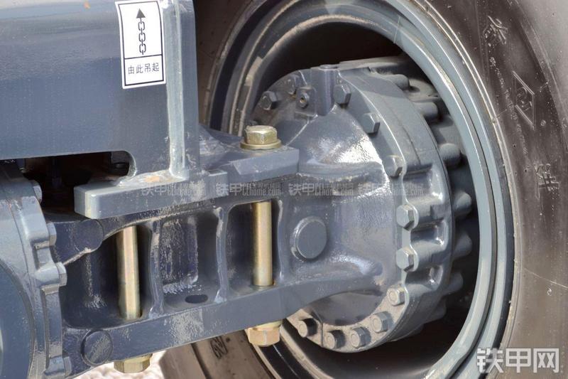 国机常林980H装载机局部