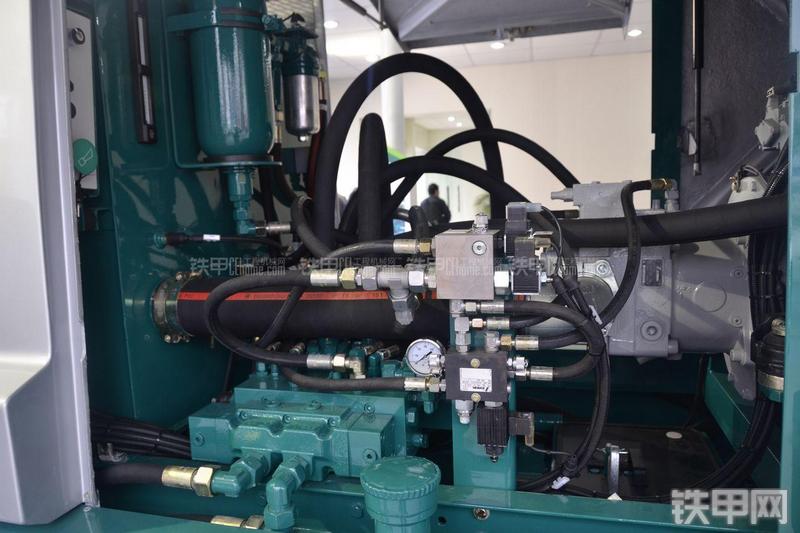 施维英SP3600拖泵局部