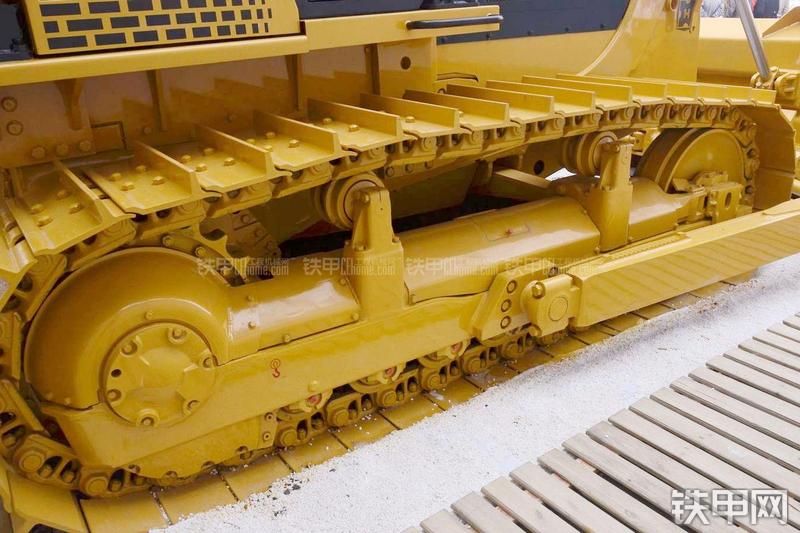 宣工SD6G推土机局部