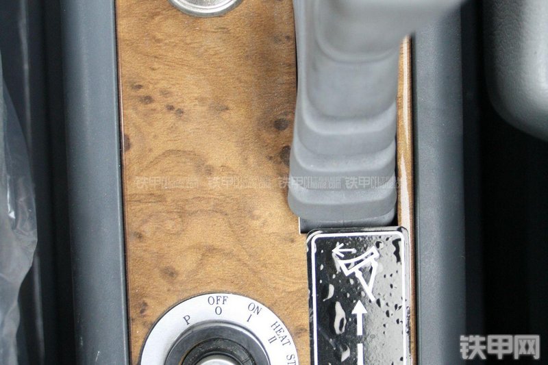 玉柴YC60-8挖掘机局部