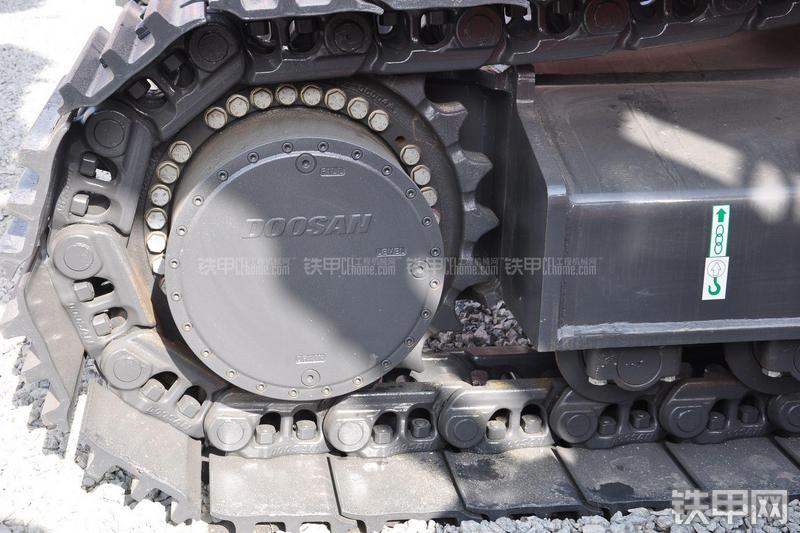 迪万伦DX380LC挖掘机局部