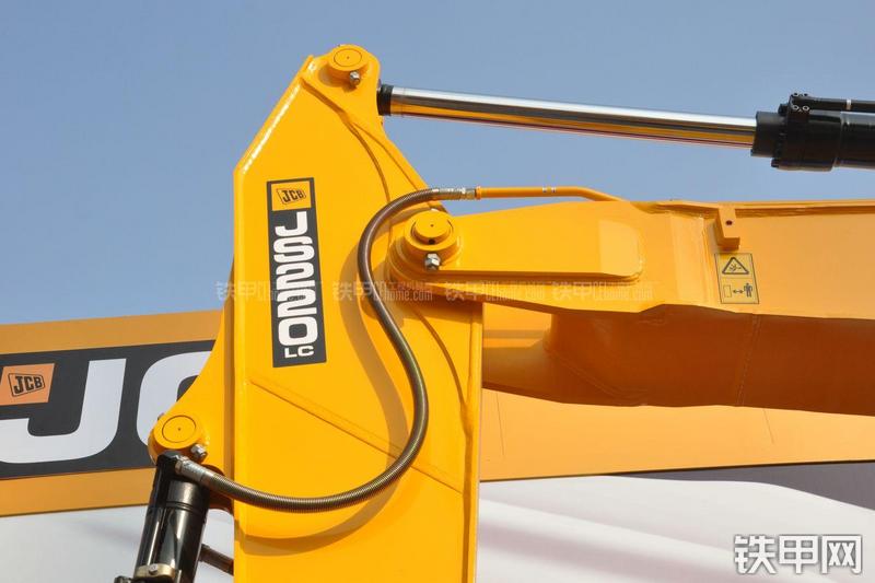 杰西博JS220LC挖掘机局部