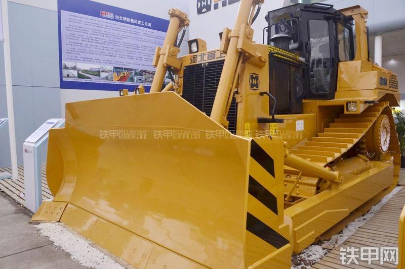 宣工SD7D推土机整机外观