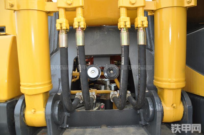 玉柴YC210LC-8挖掘机局部