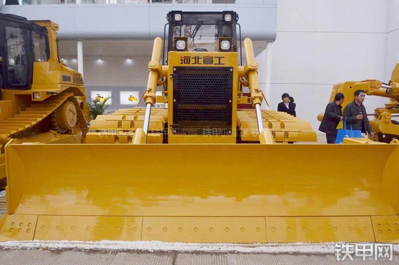 宣工TS160-3推土机整机外观