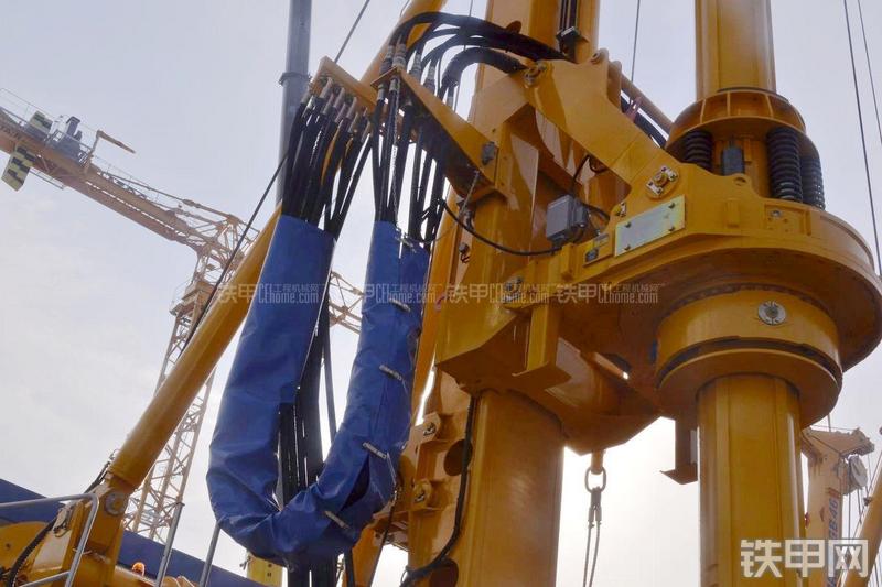 宝峨BG37（BS80主机）旋挖钻局部