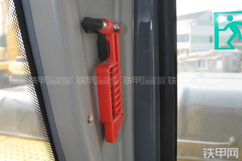 玉柴YC210LC-8挖掘机局部