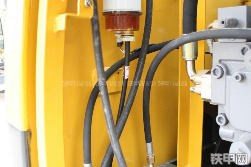 玉柴YC135-8挖掘机局部