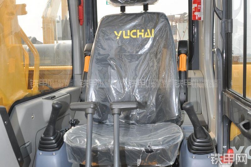 玉柴YC210LC-8挖掘机局部