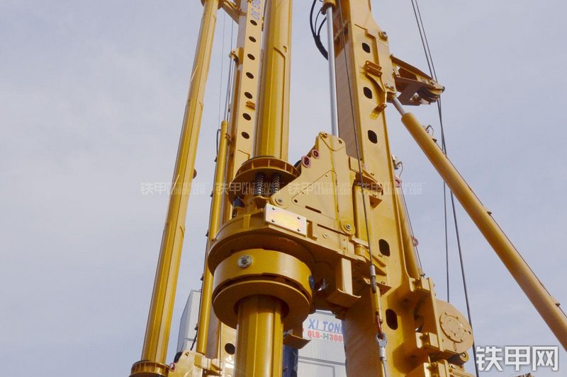 宝峨BG25（BT70主机）旋挖钻局部