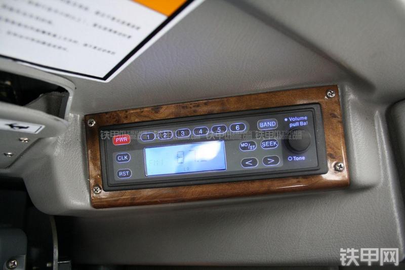 玉柴YC60-8挖掘机局部